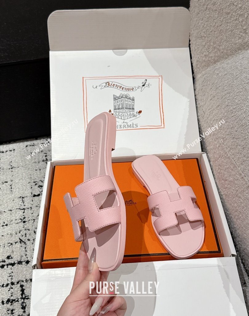 Hermes Classic Oran Flat Slides Sandal in Palm-Grained Leather Pink 23 2025 0606 (MD-250606168)