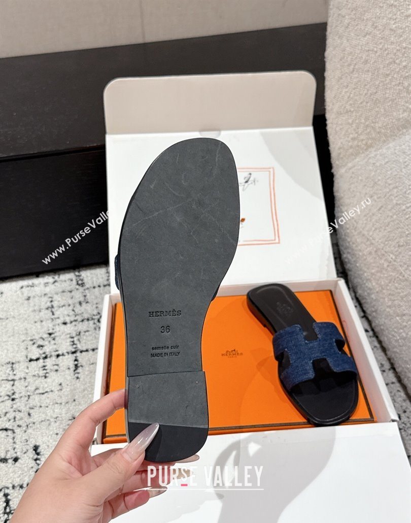 Hermes Classic Oran Flat Slides Sandal in Denim Navy Blue/Black 2025 0606 (MD-250606174)