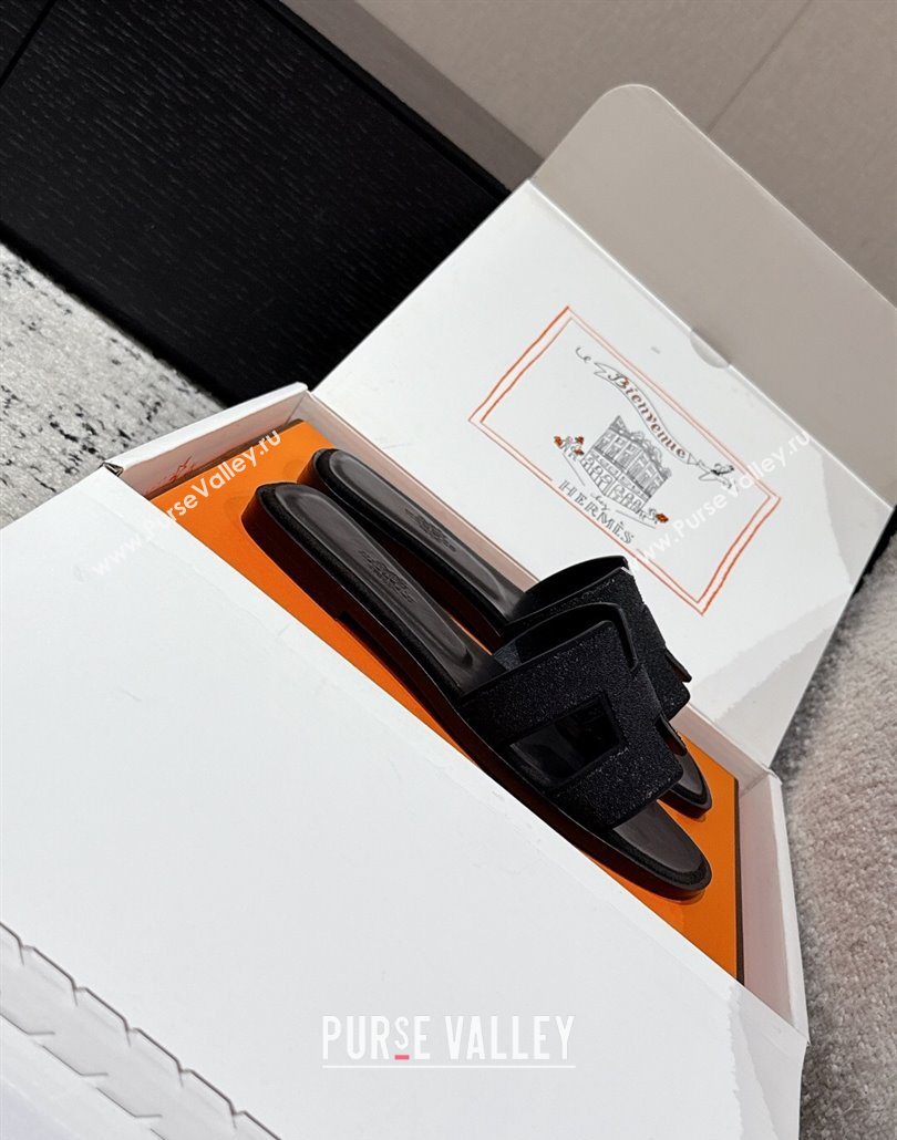 Hermes Classic Oran Flat Slides Sandal in Suede and Strass Black 1 2025 0606 (MD-250606176)