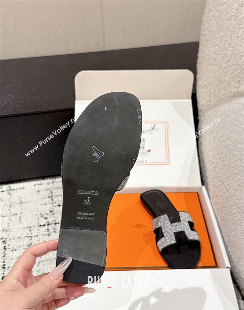 Hermes Classic Oran Flat Slides Sandal in Suede and Strass Black 2 2025 0606 (MD-250606177)