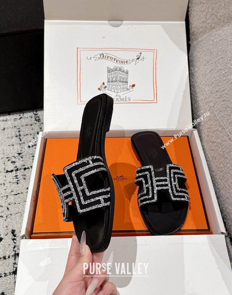 Hermes Classic Oran Flat Slides Sandal in Suede and Strass Black 3 2025 0606 (MD-250606178)