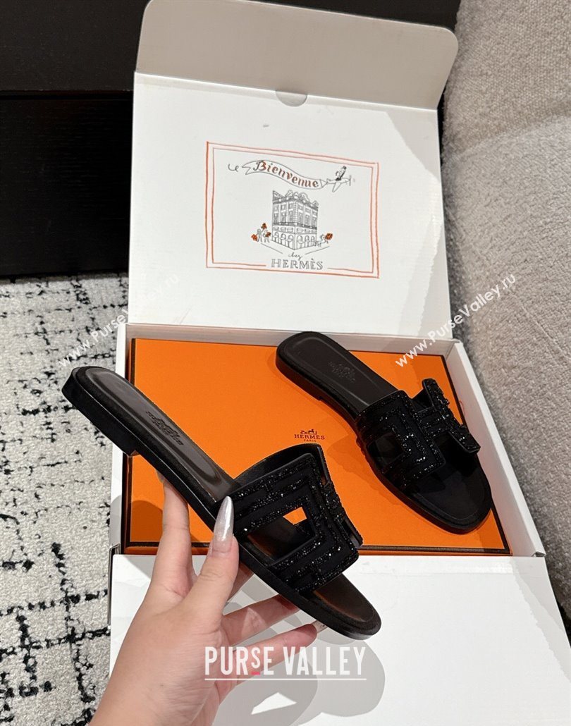 Hermes Classic Oran Flat Slides Sandal in Suede and Strass Black 4 2025 0606 (MD-250606179)
