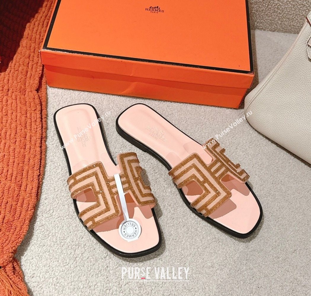 Hermes Classic Oran Flat Slides Sandal in Suede and Strass Beige 2025 0606 (MD-250606186)