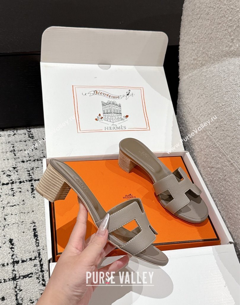 Hermes Classic Oasis Heel Slides Sandal 4.5cm in Palm Grained Leather Grey 01 2025 0606 (MD-250606074)