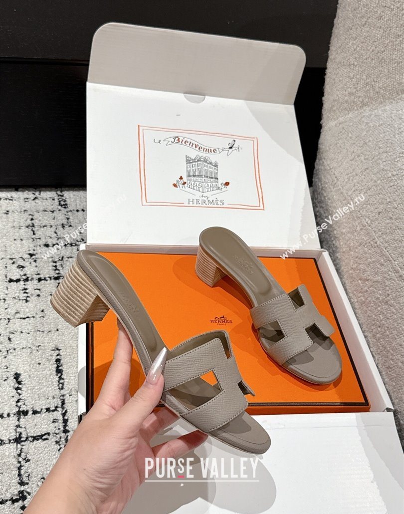 Hermes Classic Oasis Heel Slides Sandal 4.5cm in Palm Grained Leather Grey 03 2025 0606 (MD-250606076)