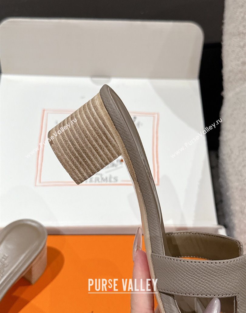 Hermes Classic Oasis Heel Slides Sandal 4.5cm in Palm Grained Leather Grey 03 2025 0606 (MD-250606076)