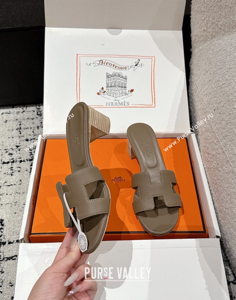 Hermes Classic Oasis Heel Slides Sandal 4.5cm in Palm Grained Leather Grey 04 2025 0606 (MD-250606077)