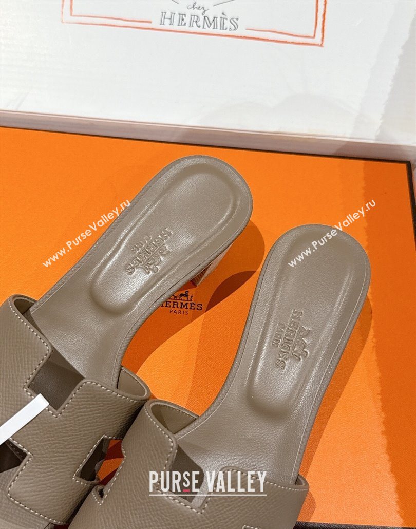 Hermes Classic Oasis Heel Slides Sandal 4.5cm in Palm Grained Leather Grey 04 2025 0606 (MD-250606077)