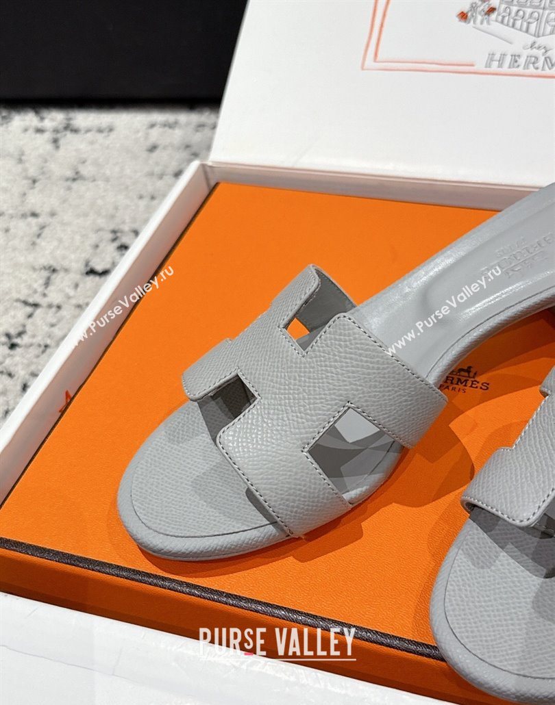 Hermes Classic Oasis Heel Slides Sandal 4.5cm in Palm Grained Leather Grey 05 2025 0606 (MD-250606078)
