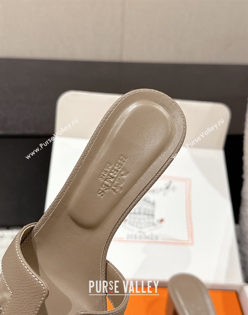 Hermes Classic Oasis Heel Slides Sandal 4.5cm in Palm Grained Leather Grey 13 2025 0606 (MD-250606086)
