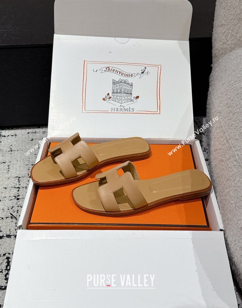 Hermes Classic Oran Flat Slides Sandal in Shiny Calfskin Light Brown 2025 0606 (MD-250606116)