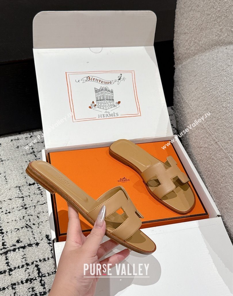 Hermes Classic Oran Flat Slides Sandal in Shiny Calfskin Light Brown 2025 0606 (MD-250606116)