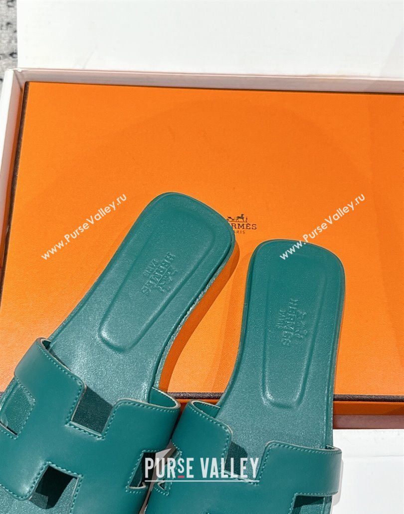 Hermes Classic Oran Flat Slides Sandal in Shiny Calfskin Green 02 2025 0606 (MD-250606118)