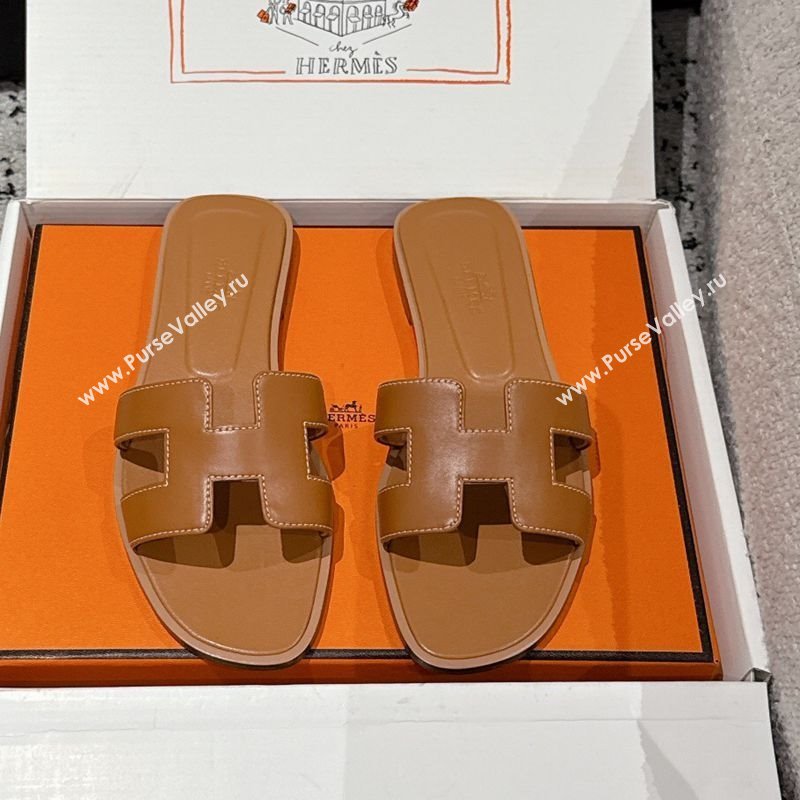 Hermes Classic Oran Flat Slides Sandal in Shiny Calfskin Brown 05 2025 0606 (MD-250606123)