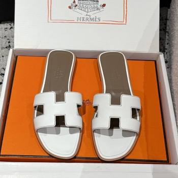 Hermes Classic Oran Flat Slides Sandal in Shiny Calfskin White 06 2025 0606 (MD-250606124)