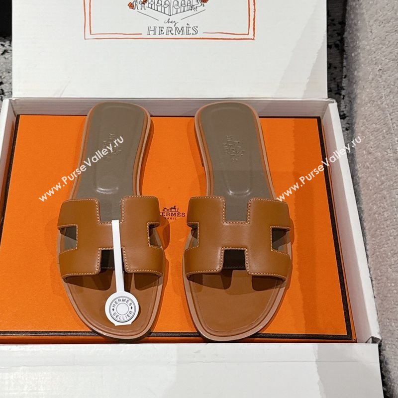 Hermes Classic Oran Flat Slides Sandal in Shiny Calfskin Brown 07 2025 0606 (MD-250606126)