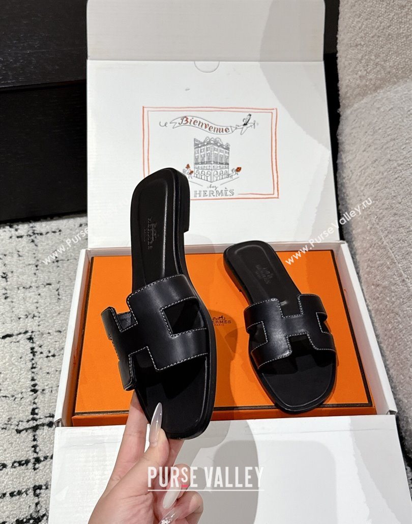 Hermes Classic Oran Flat Slides Sandal in Shiny Calfskin Black 09 2025 0606 (MD-250606131)