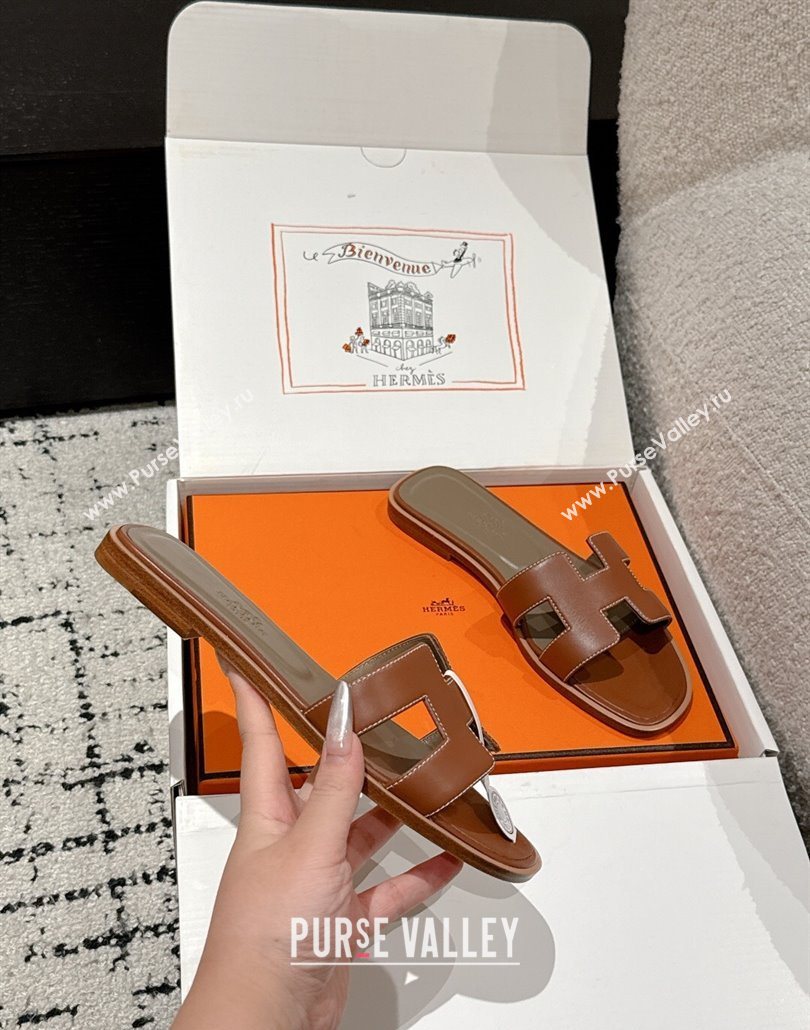 Hermes Classic Oran Flat Slides Sandal in Shiny Calfskin Brown 12 2025 0606 (MD-250606134)