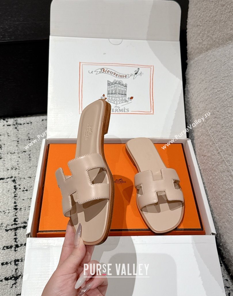 Hermes Classic Oran Flat Slides Sandal in Shiny Calfskin Nude Pink 2025 0606 (MD-250606135)