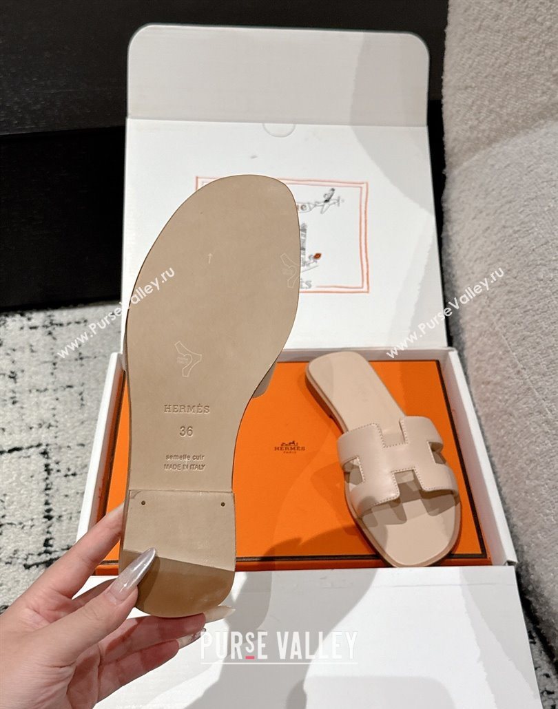 Hermes Classic Oran Flat Slides Sandal in Shiny Calfskin Nude Pink 2025 0606 (MD-250606135)