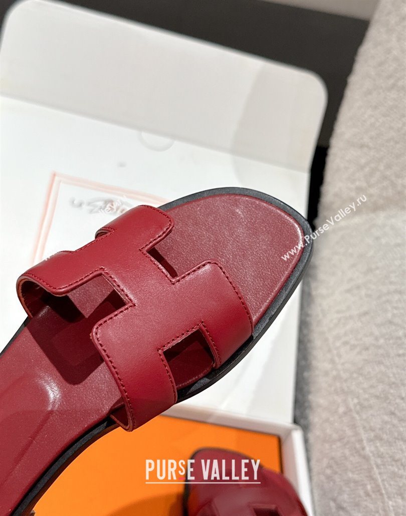 Hermes Classic Oran Flat Slides Sandal in Shiny Calfskin Burgundy 13 2025 0606 (MD-250606136)