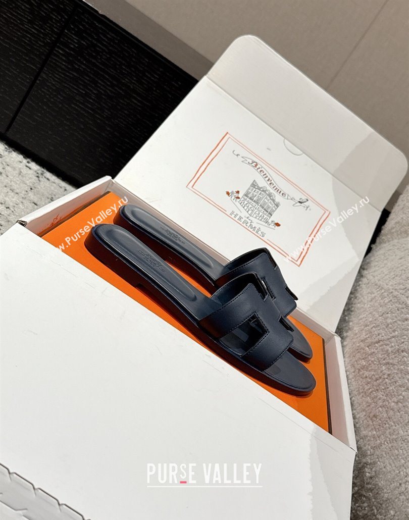 Hermes Classic Oran Flat Slides Sandal in Shiny Calfskin Dark Blue 2025 0606 (MD-250606142)