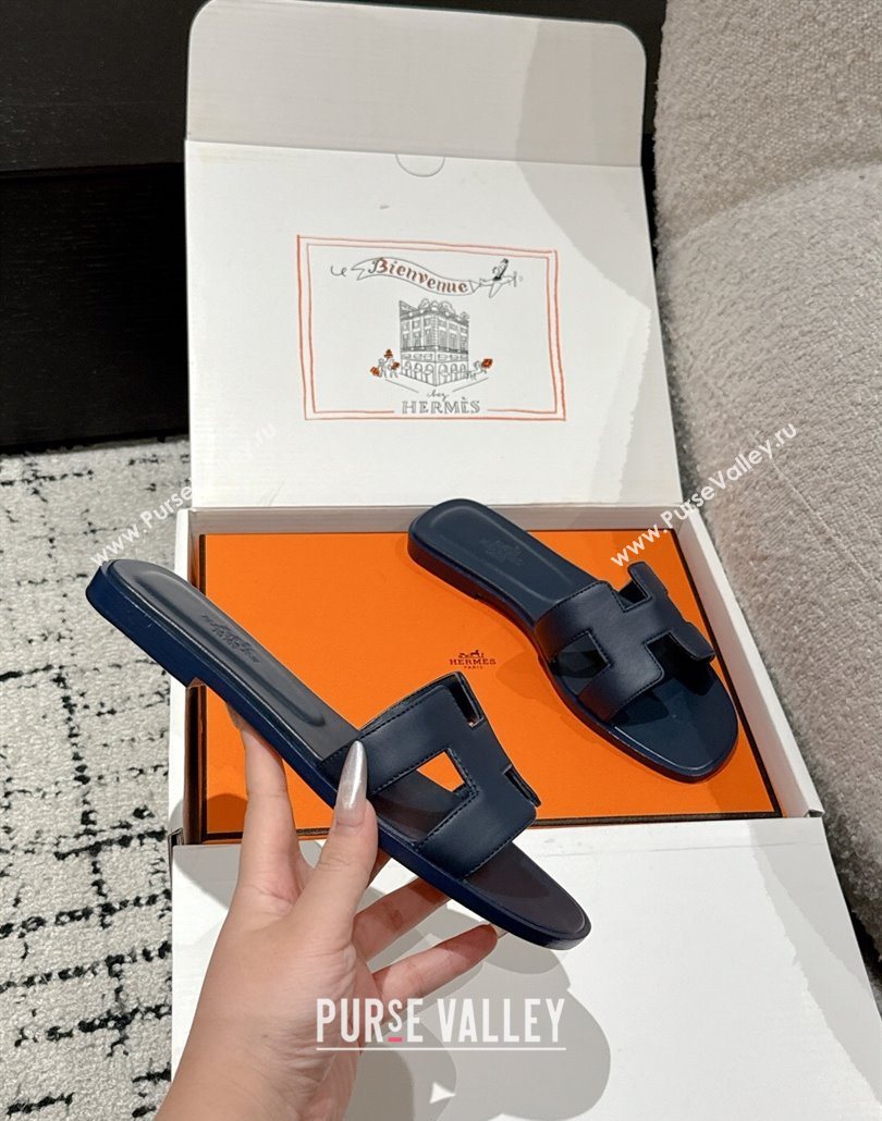 Hermes Classic Oran Flat Slides Sandal in Shiny Calfskin Dark Blue 2025 0606 (MD-250606142)