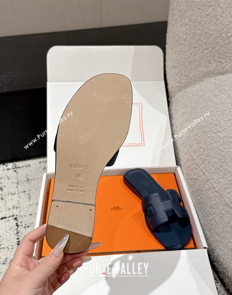 Hermes Classic Oran Flat Slides Sandal in Shiny Calfskin Dark Blue 2025 0606 (MD-250606142)