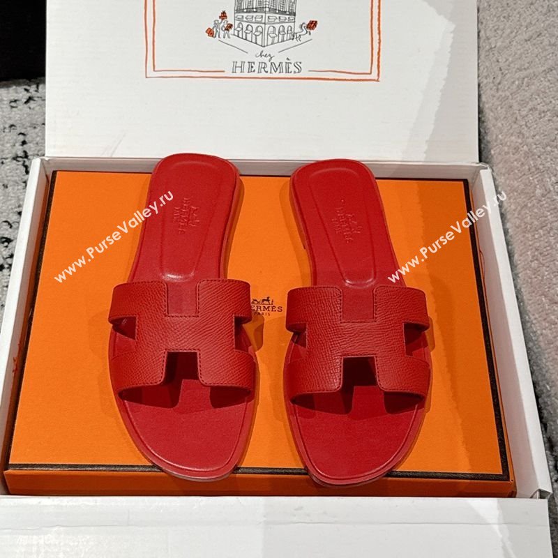 Hermes Classic Oran Flat Slides Sandal in Palm-Grained Leather Red 01 2025 0606 (MD-250606144)