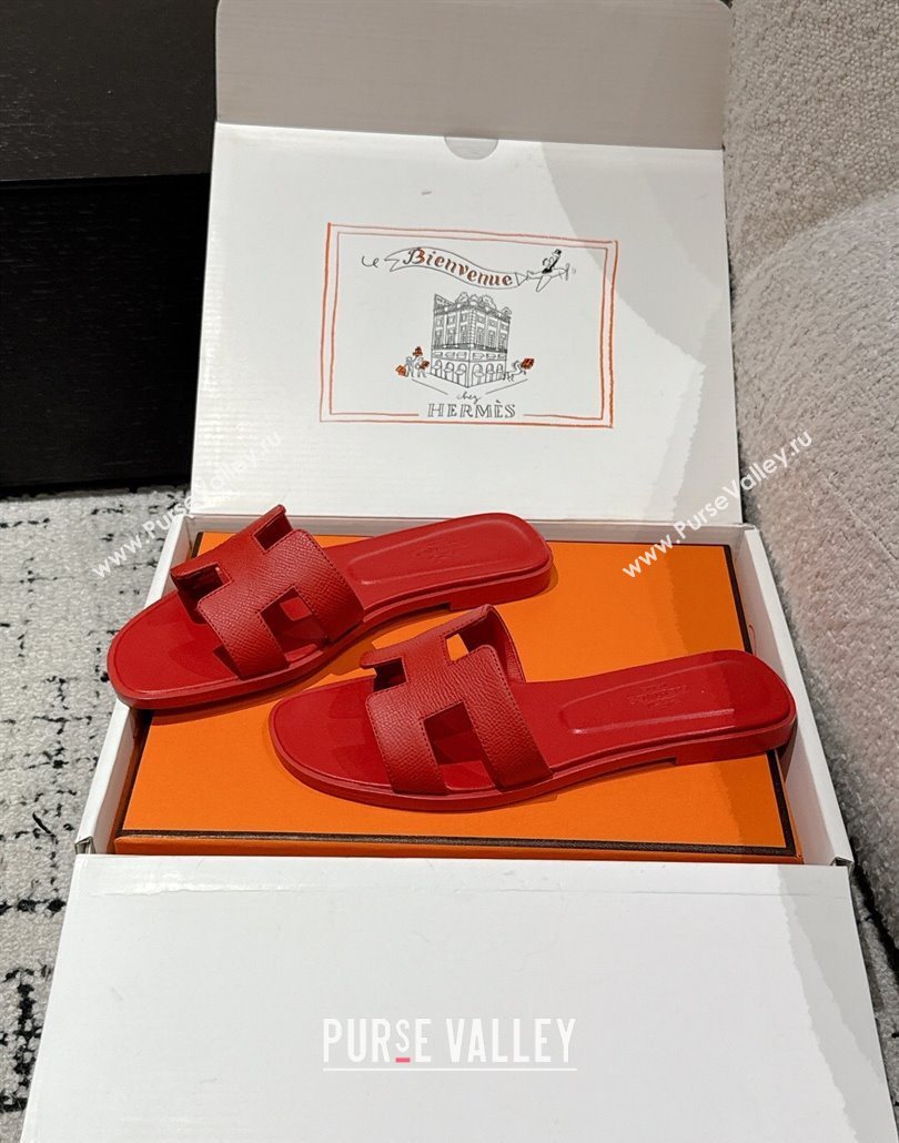 Hermes Classic Oran Flat Slides Sandal in Palm-Grained Leather Red 01 2025 0606 (MD-250606144)