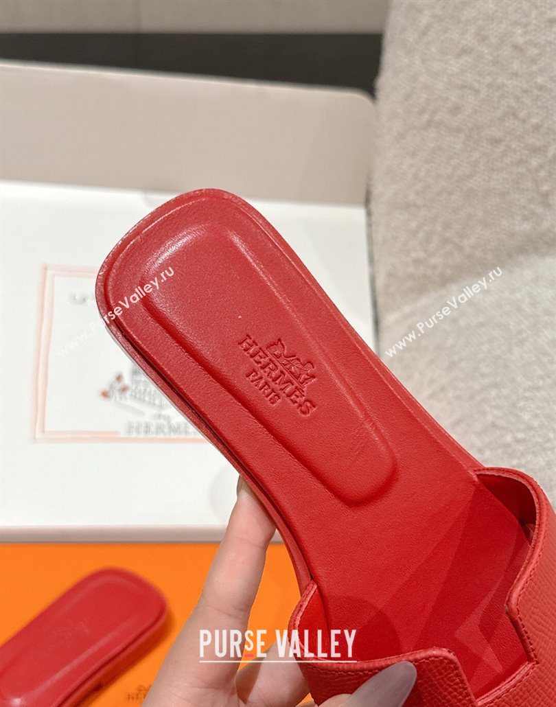 Hermes Classic Oran Flat Slides Sandal in Palm-Grained Leather Red 01 2025 0606 (MD-250606144)