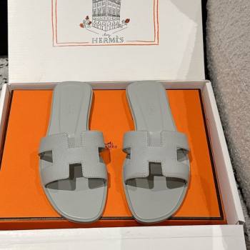 Hermes Classic Oran Flat Slides Sandal in Palm-Grained Leather Grey 05 2025 0606 (MD-250606148)