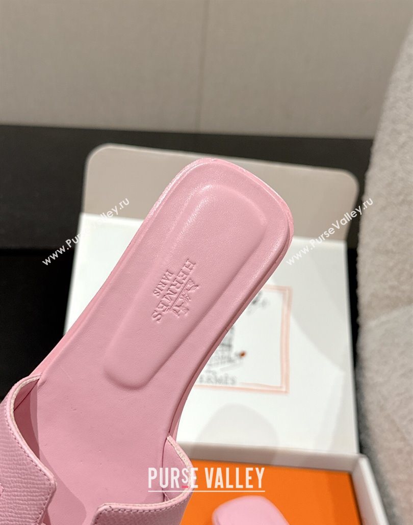 Hermes Classic Oran Flat Slides Sandal in Palm-Grained Leather Pink 07 2025 0606 (MD-250606150)