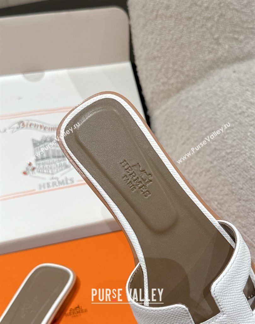 Hermes Classic Oran Flat Slides Sandal in Palm-Grained Leather White 09 2025 0606 (MD-250606152)