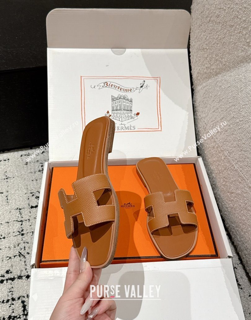 Hermes Classic Oran Flat Slides Sandal in Palm-Grained Leather Brown 12 2025 0606 (MD-250606155)