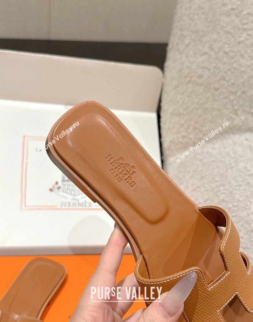 Hermes Classic Oran Flat Slides Sandal in Palm-Grained Leather Brown 12 2025 0606 (MD-250606155)