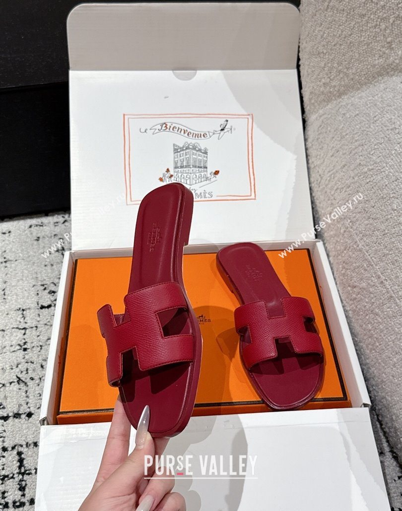 Hermes Classic Oran Flat Slides Sandal in Palm-Grained Leather Dark Burgundy 2025 0606 (MD-250606159)