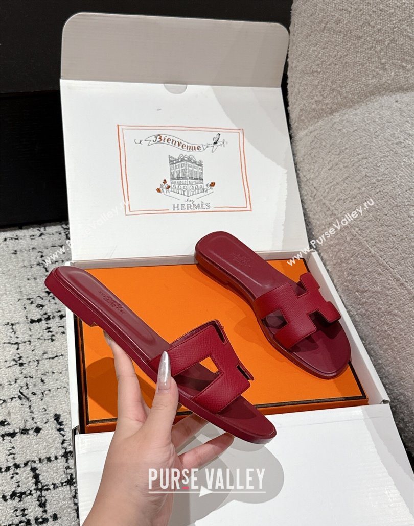 Hermes Classic Oran Flat Slides Sandal in Palm-Grained Leather Dark Burgundy 2025 0606 (MD-250606159)