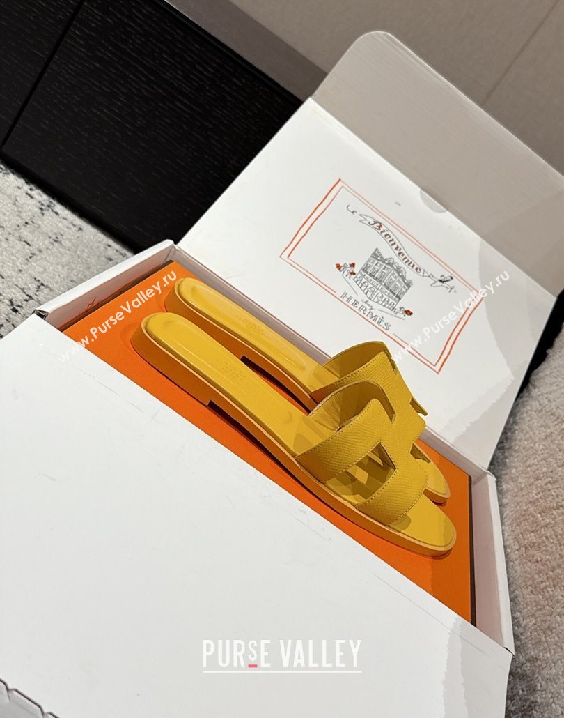 Hermes Classic Oran Flat Slides Sandal in Palm-Grained Leather Yellow 2025 0606 (MD-250606162)