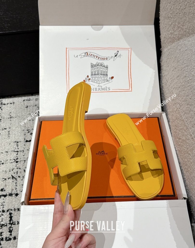 Hermes Classic Oran Flat Slides Sandal in Palm-Grained Leather Yellow 2025 0606 (MD-250606162)