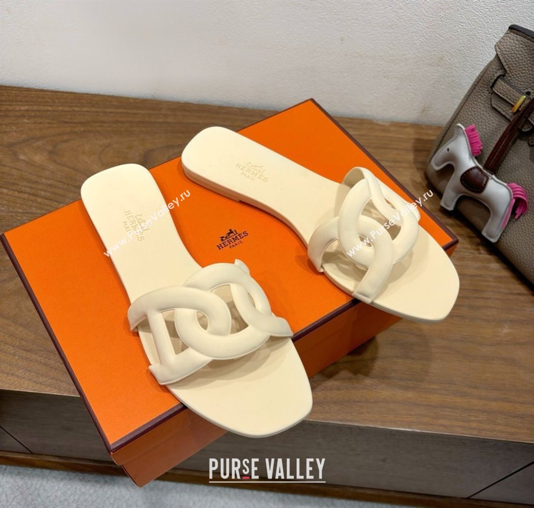Hermes Chaine dAncre Rubber Flat Thong Slides Sandal Beige 2025 H070803 (XC-250708030)