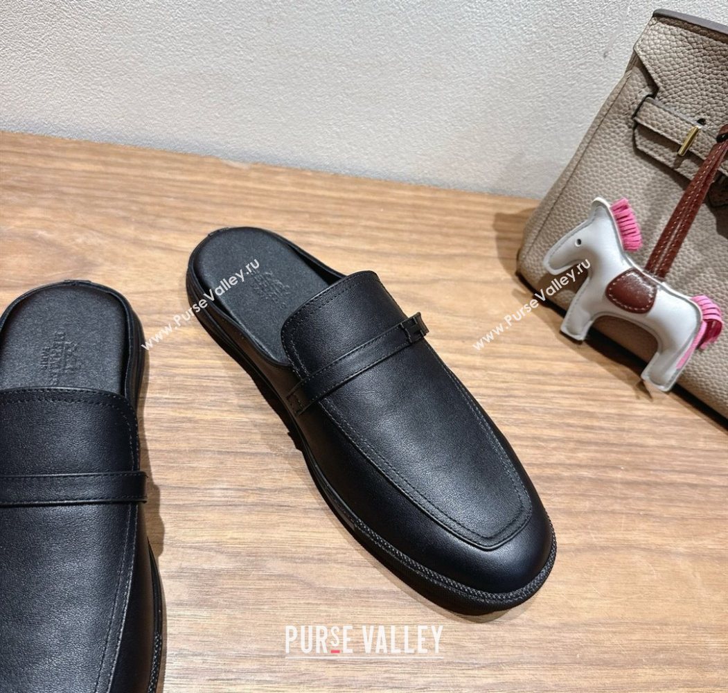 Hermes Likely Flat Mules in Grained Calfskin with Mini H Buckle All Black 2025 H252805 (XC-250708038)