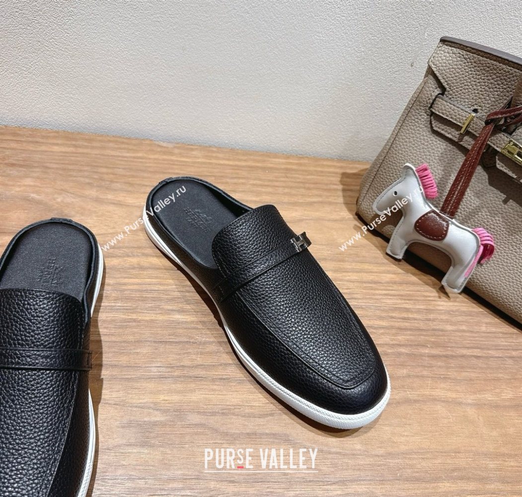 Hermes Likely Flat Mules in Grained Calfskin with Mini H Buckle Black Upper 2025 H252805 (XC-250708040)