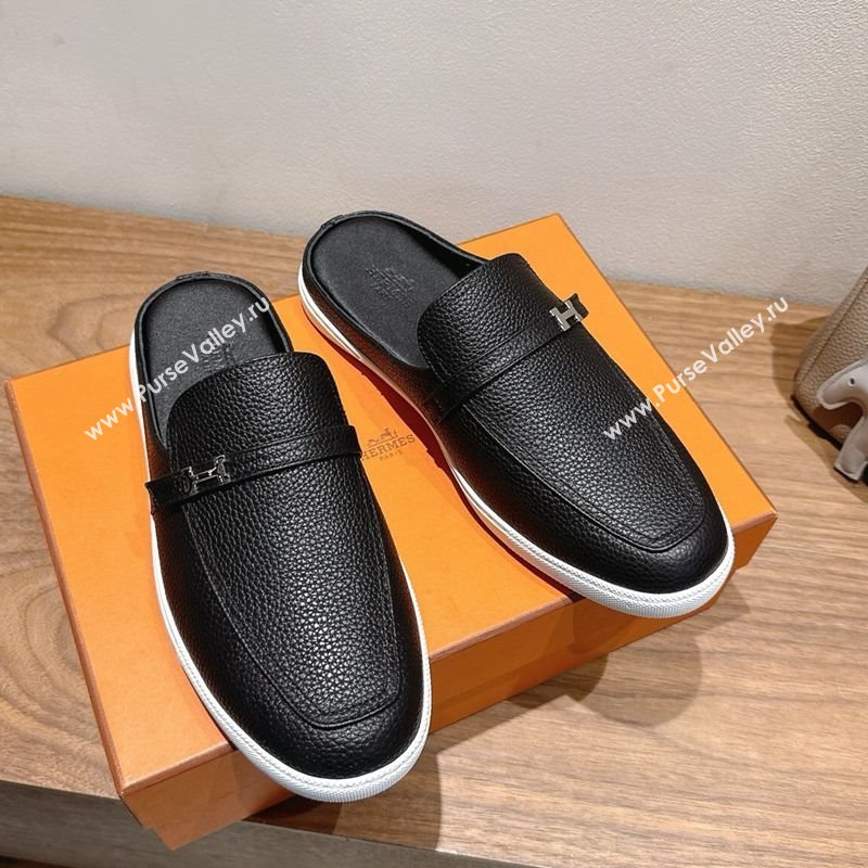 Hermes Likely Flat Mules in Grained Calfskin with Mini H Buckle Black Upper 2025 H252805 (XC-250708040)