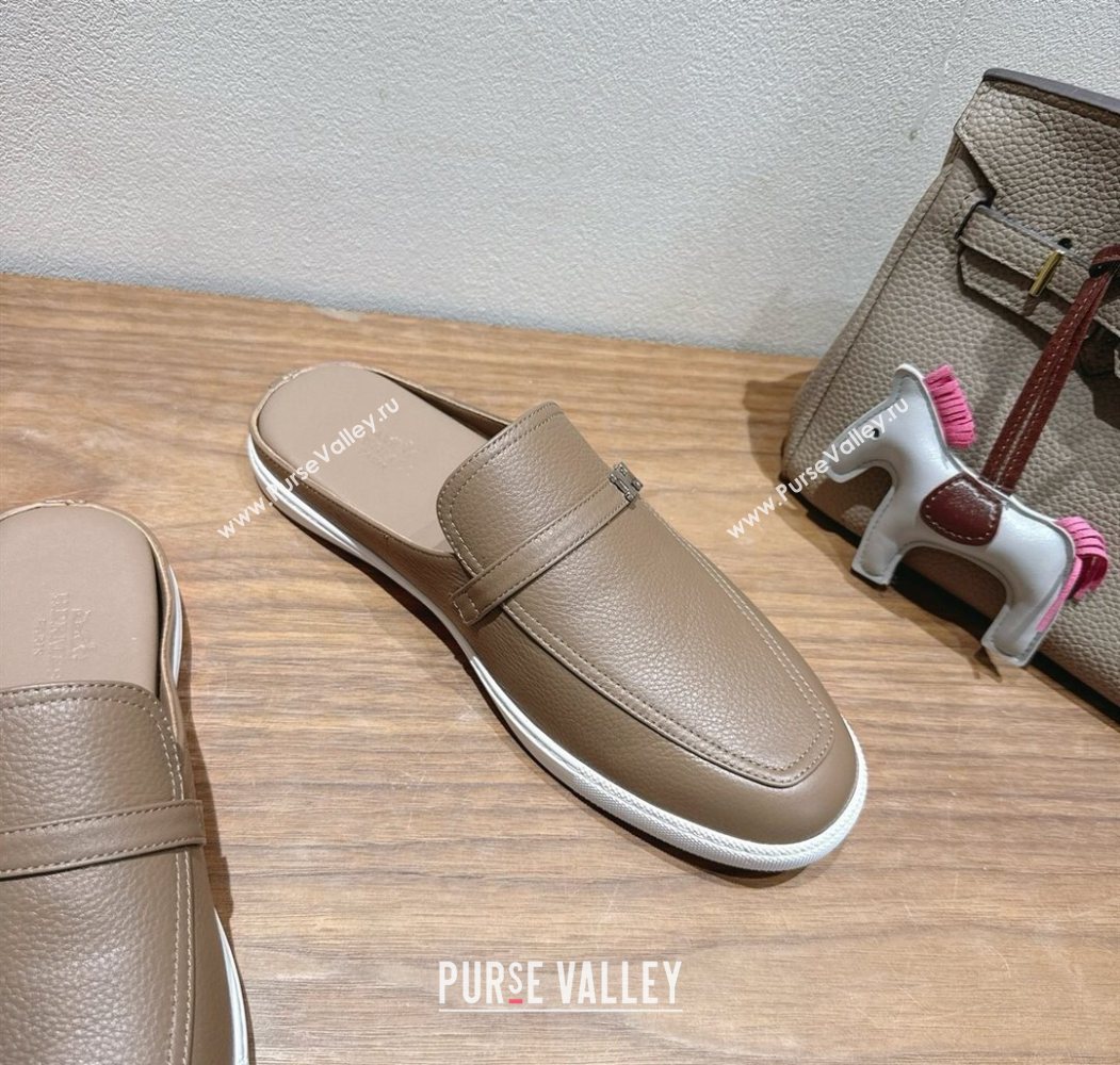 Hermes Likely Flat Mules in Grained Calfskin with Mini H Buckle Grey 2025 H252805 (XC-250708043)