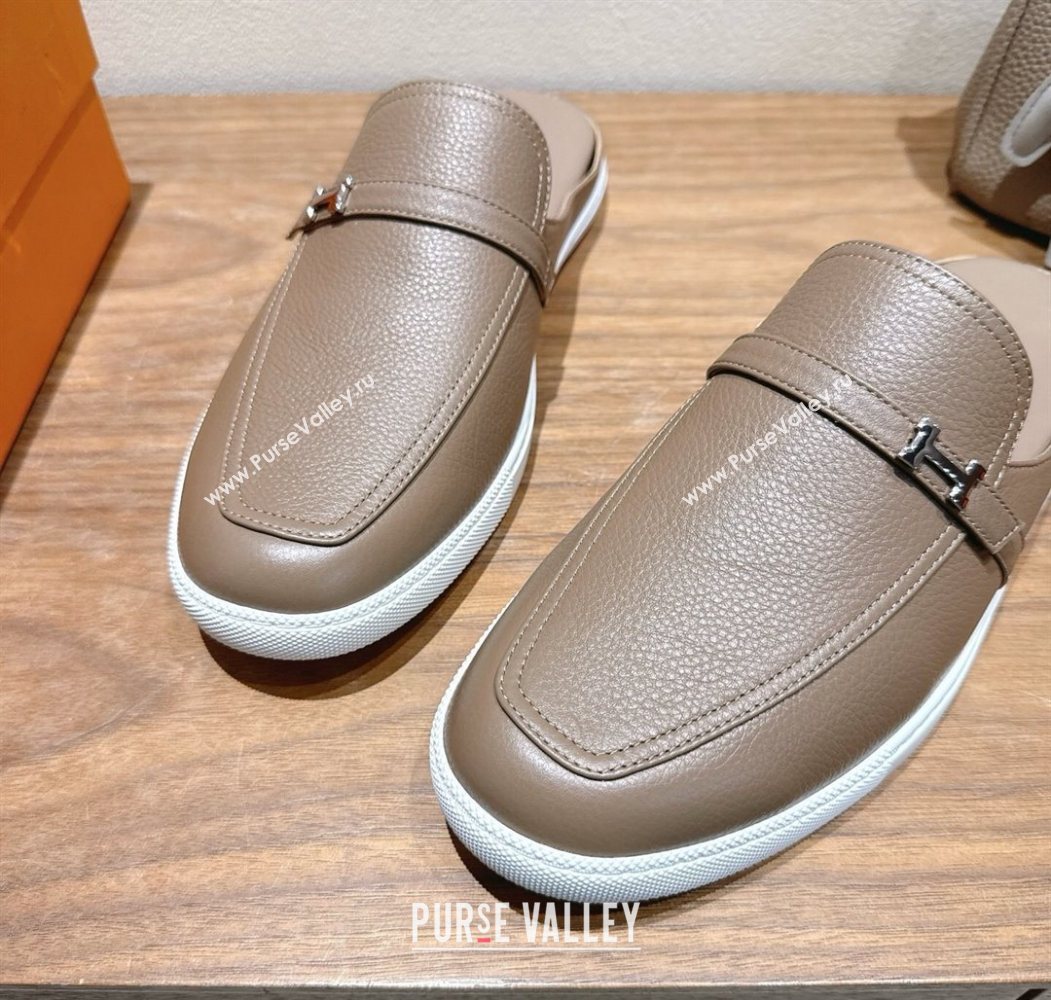 Hermes Likely Flat Mules in Grained Calfskin with Mini H Buckle Grey 2025 H252805 (XC-250708043)