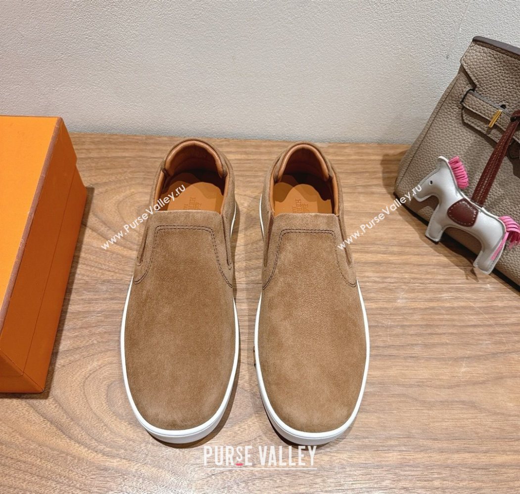 Hermes Lucky slip-on sneakers in Suede with with signature "H" Light Brown 2025 H252894 (XC-250708051)