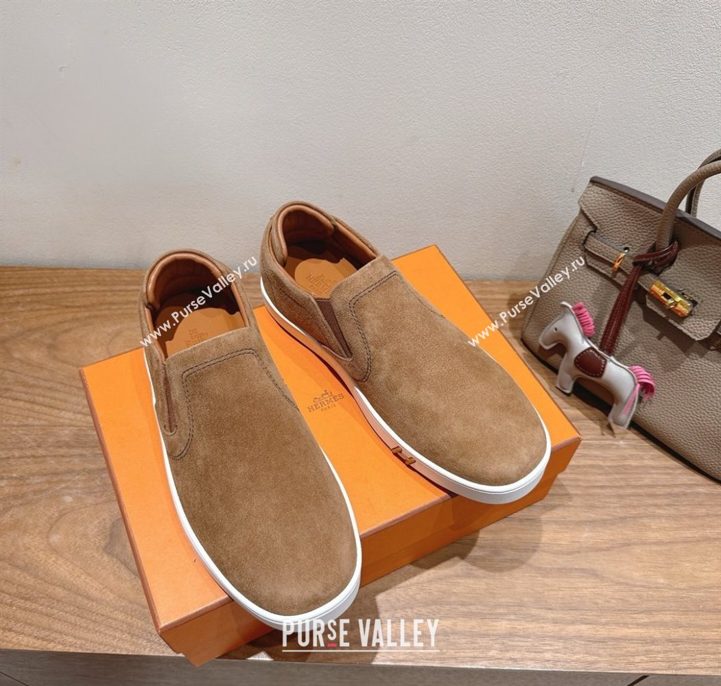Hermes Lucky slip-on sneakers in Suede with with signature "H" Light Brown 2025 H252894 (XC-250708051)