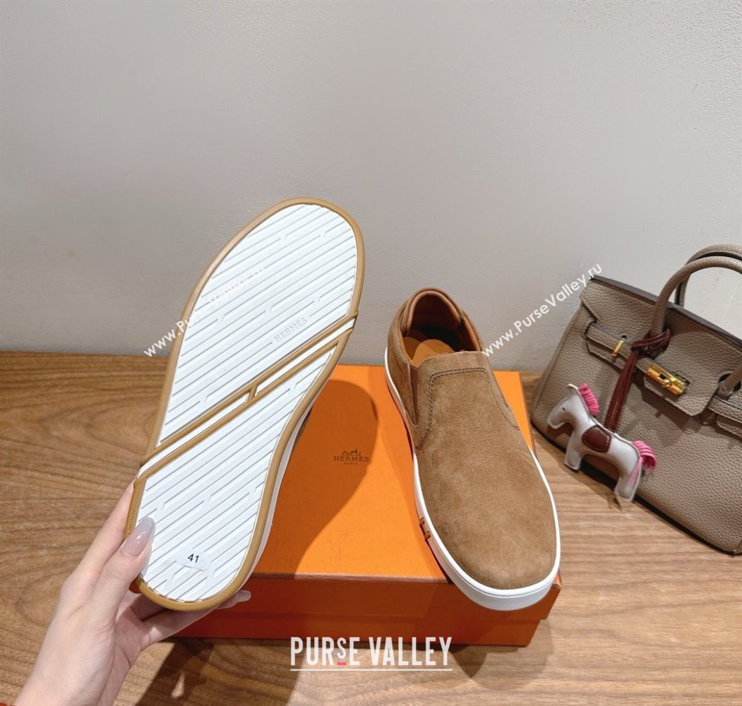 Hermes Lucky slip-on sneakers in Suede with with signature "H" Light Brown 2025 H252894 (XC-250708051)