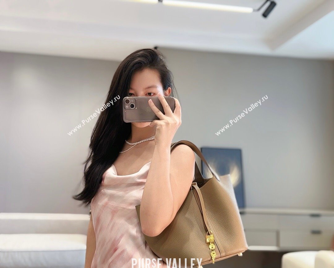 Hermes Picotin Lock Bag 22cm in Togo Calfskin Leather Alpha Beige 2025 (FL-250808152)